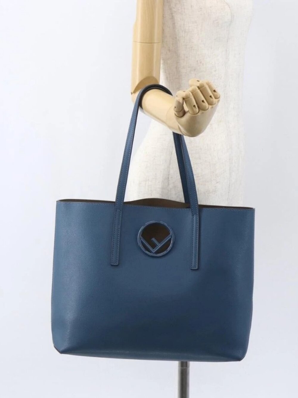 FENDI F Logo Tote Bag Leather Blue Auth am10162
